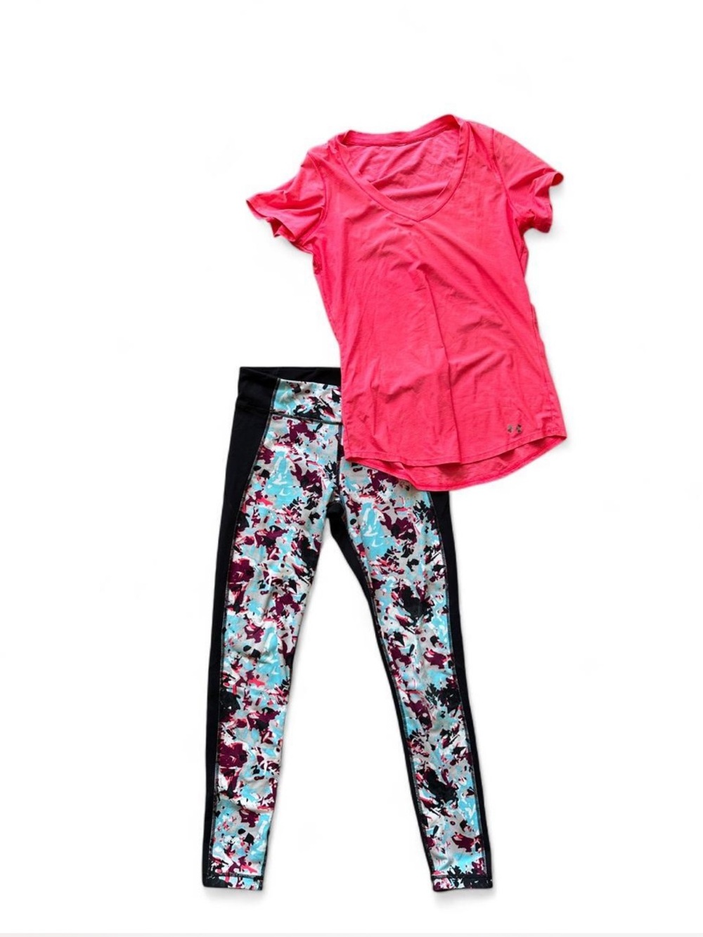 Under Armour pink & blue Printed abstract floral leggings and top set #activewea